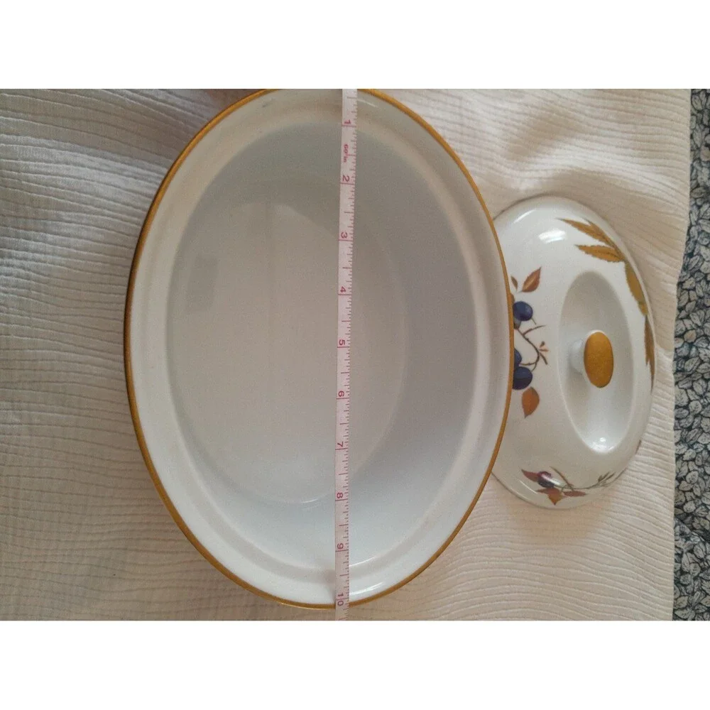 Royal Worcester Evesham Oval Casserole dish with lid